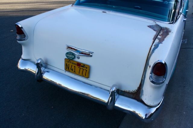 1955 Regal Torquoise Green / India Ivory Chevrolet Bel Air/150/210 Sedan