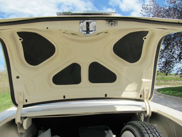 1955 Red/White Chevrolet Bel Air/150/210 2 dr Hardtop