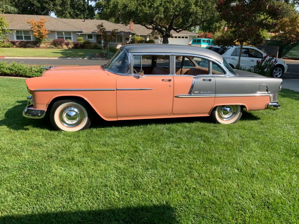 1955 Chevrolet Bel Air/150/210 Sedan
