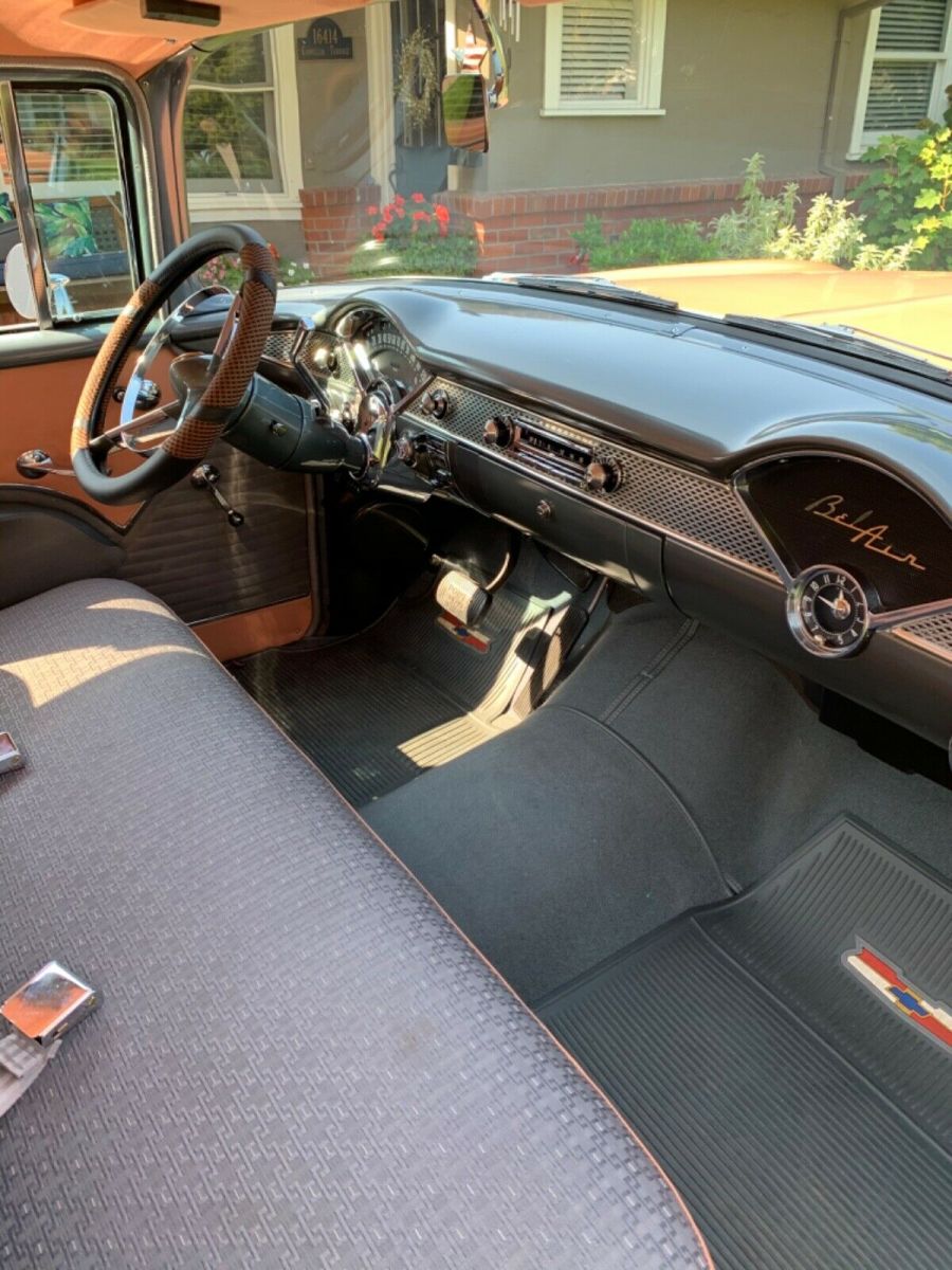 1955 Chevrolet Bel Air/150/210 Sedan