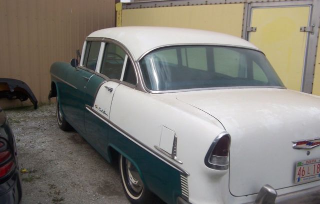 1955 Green/white Chevrolet Bel Air/150/210 4 dr sedan