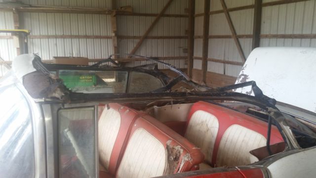 1955 shoreline beige/gypsy red Chevrolet Bel Air/150/210 Convertible