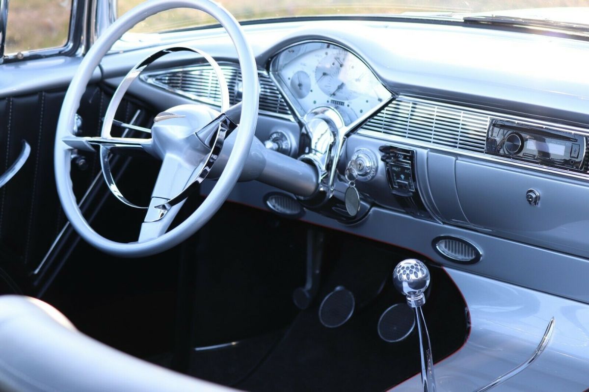 1955 Silver/Black Chevrolet Bel Air/150/210 Convertible