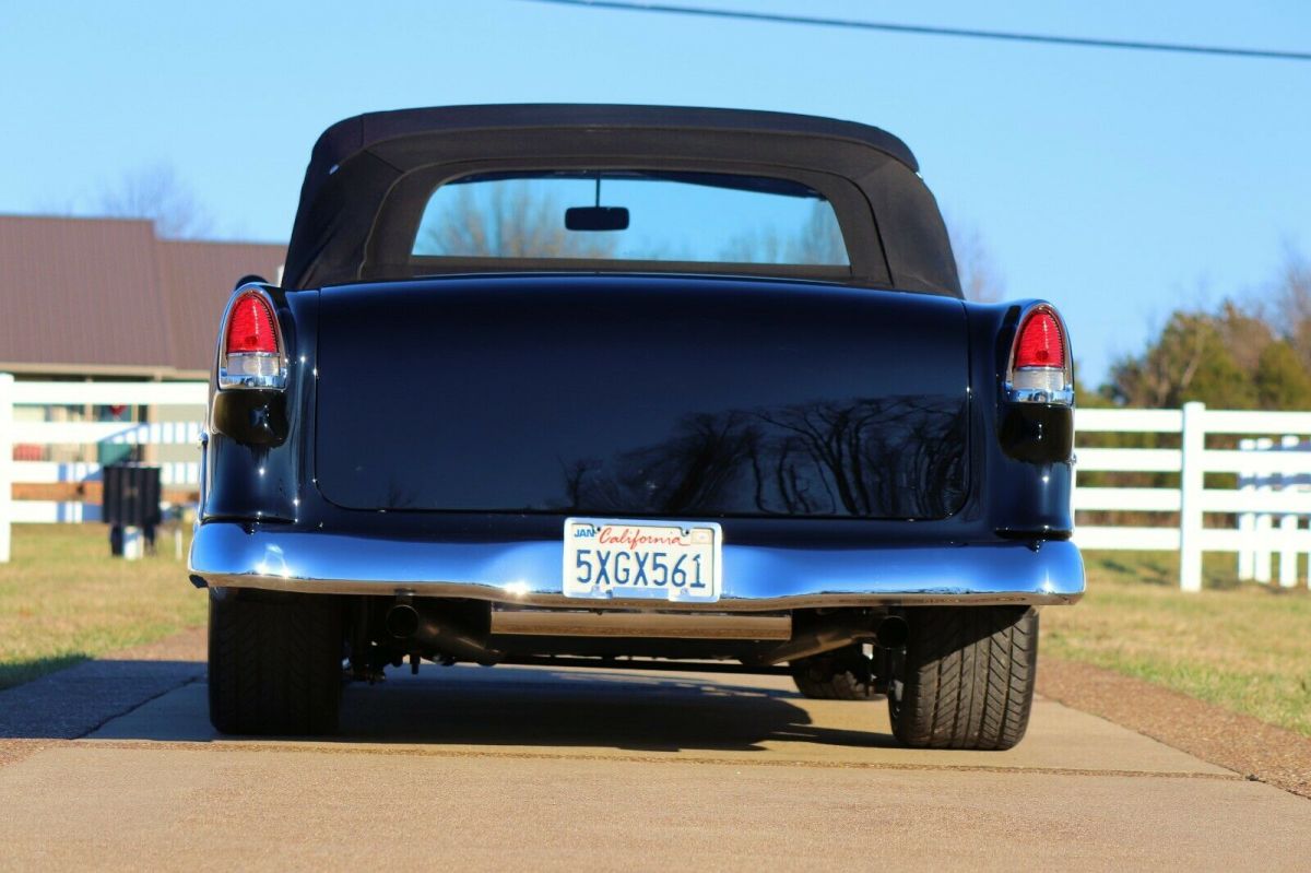 1955 Silver/Black Chevrolet Bel Air/150/210 Convertible