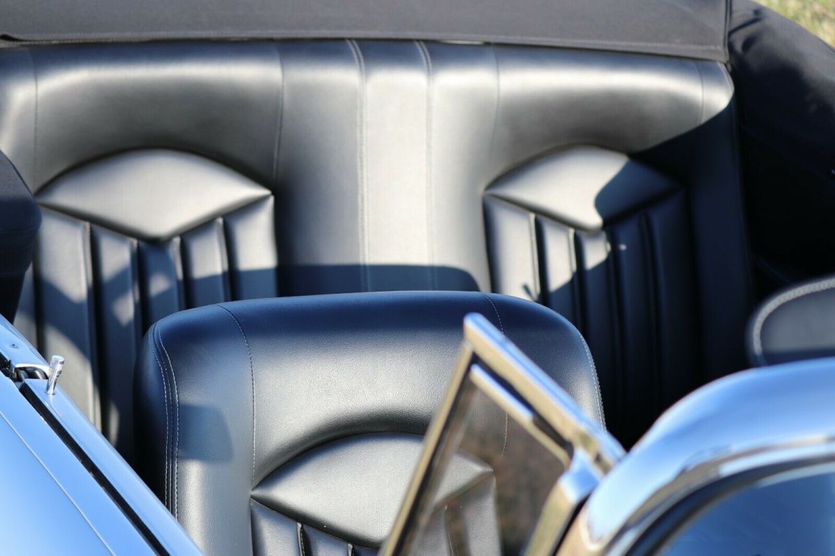 1955 Silver/Black Chevrolet Bel Air/150/210 Convertible