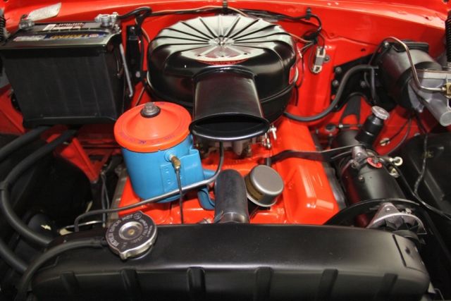 1955 Gypsy red/Shoreline beige Chevrolet Bel Air/150/210 Convertible