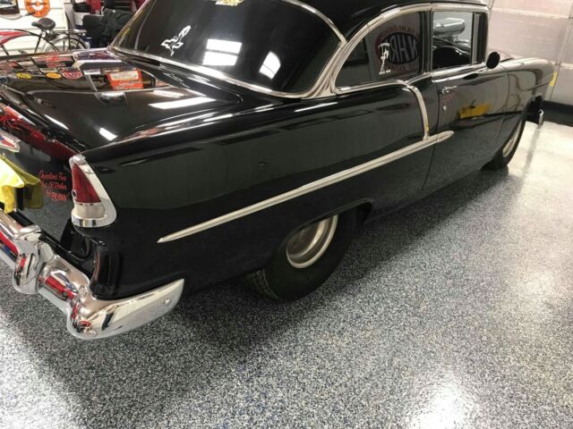1955 Black Chevrolet Bel Air/150/210 2 Post