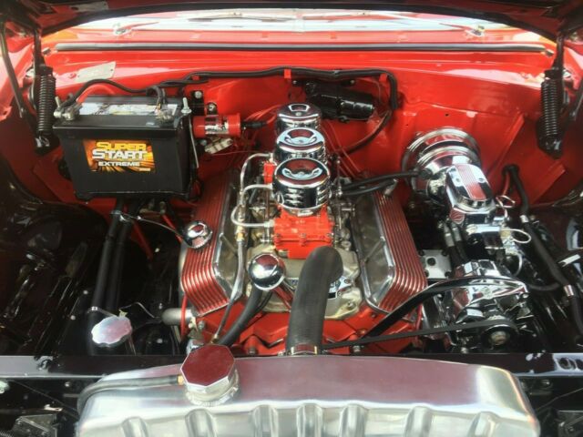 1955 Red & White Chevrolet Bel Air/150/210 Sedan