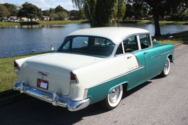 1955 Green & White Chevrolet Bel Air/150/210