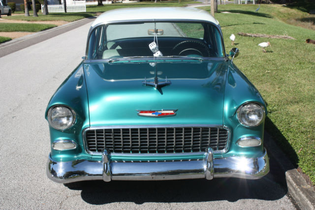 1955 Green & White Chevrolet Bel Air/150/210