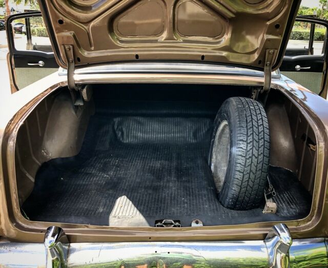 1955 Autumn bronze Chevrolet Bel Air/150/210 Sedan