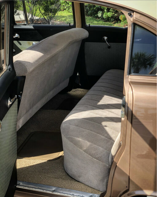 1955 Autumn bronze Chevrolet Bel Air/150/210 Sedan