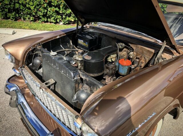 1955 Autumn bronze Chevrolet Bel Air/150/210 Sedan