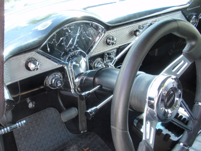 1955 White / Black Chevrolet Bel Air/150/210