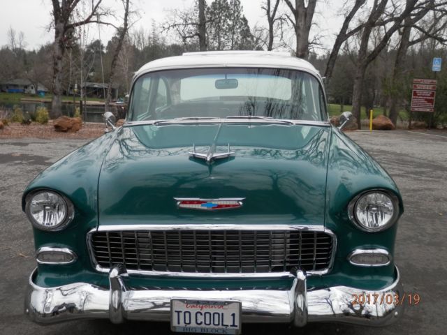 1955 2-Tone Holly Green & White Chevrolet Bel Air/150/210 Coupe