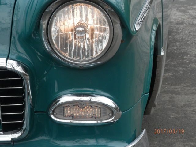 1955 2-Tone Holly Green & White Chevrolet Bel Air/150/210 Coupe