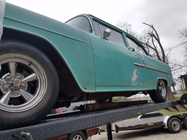 1955 Green Chevrolet Bel Air/150/210 2 door post
