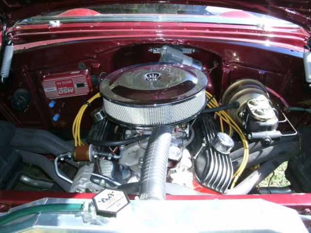 19550000 white&burgendy Chevrolet Bel Air/150/210 210 post