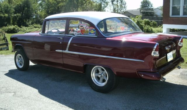 19550000 white&burgendy Chevrolet Bel Air/150/210 210 post