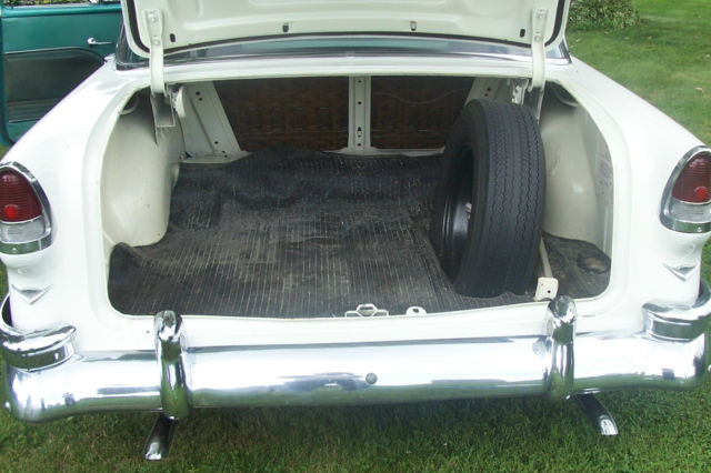 1955 Greene and Cream Chevrolet Bel Air/150/210