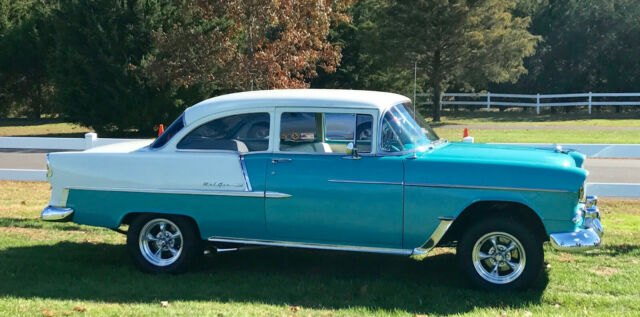 1955 Regal Turquoise / India Ivory Chevrolet Bel Air/150/210 2 Door Post