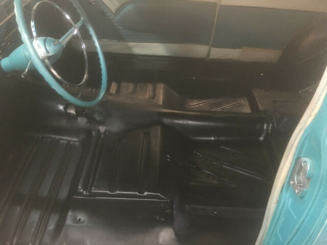 1955 Regal Turquoise / India Ivory Chevrolet Bel Air/150/210 2 Door Post