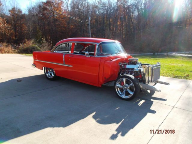 1955 hugger orange Chevrolet Bel Air/150/210 Sedan