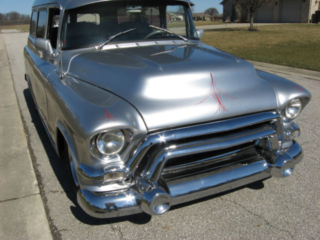 1955 Gray Chevrolet Suburban SUV