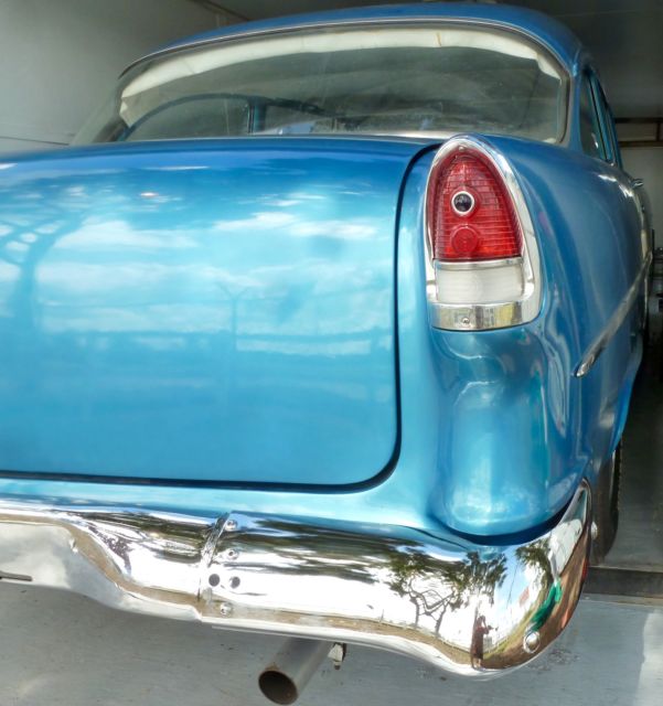 1955 Blue Chevrolet Bel Air/150/210 Sedan