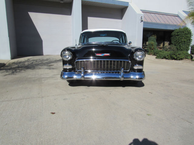 1955 Black / White Chevrolet Bel Air/150/210 Sedan