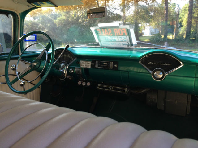 1955 White and Green Chevrolet Bel Air/150/210 Sedan