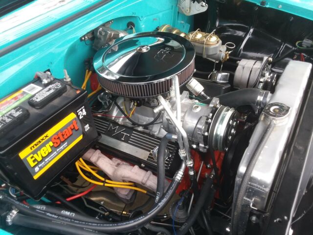 1955 tur white Chevrolet Bel Air/150/210 hardtop