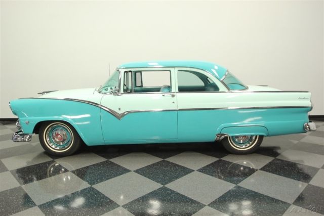 1955 Green Ford Fairlane