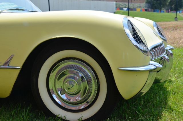 1955 Harvest Gold Chevrolet Corvette Roadster