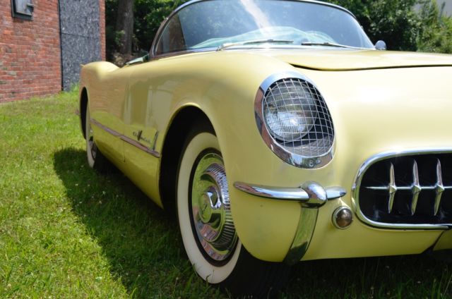 1955 Harvest Gold Chevrolet Corvette Roadster