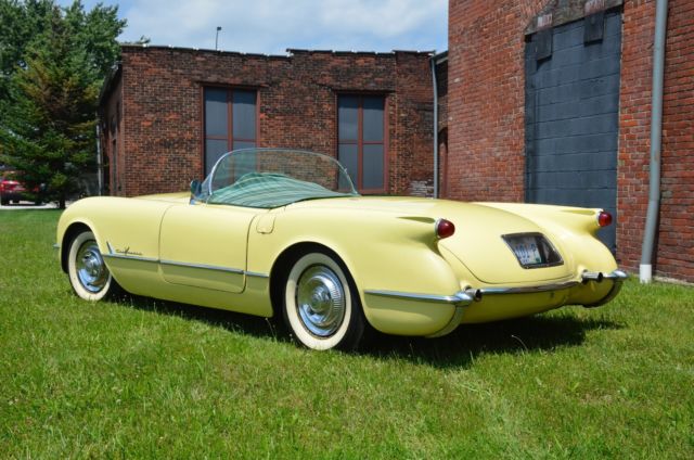 1955 Harvest Gold Chevrolet Corvette Roadster