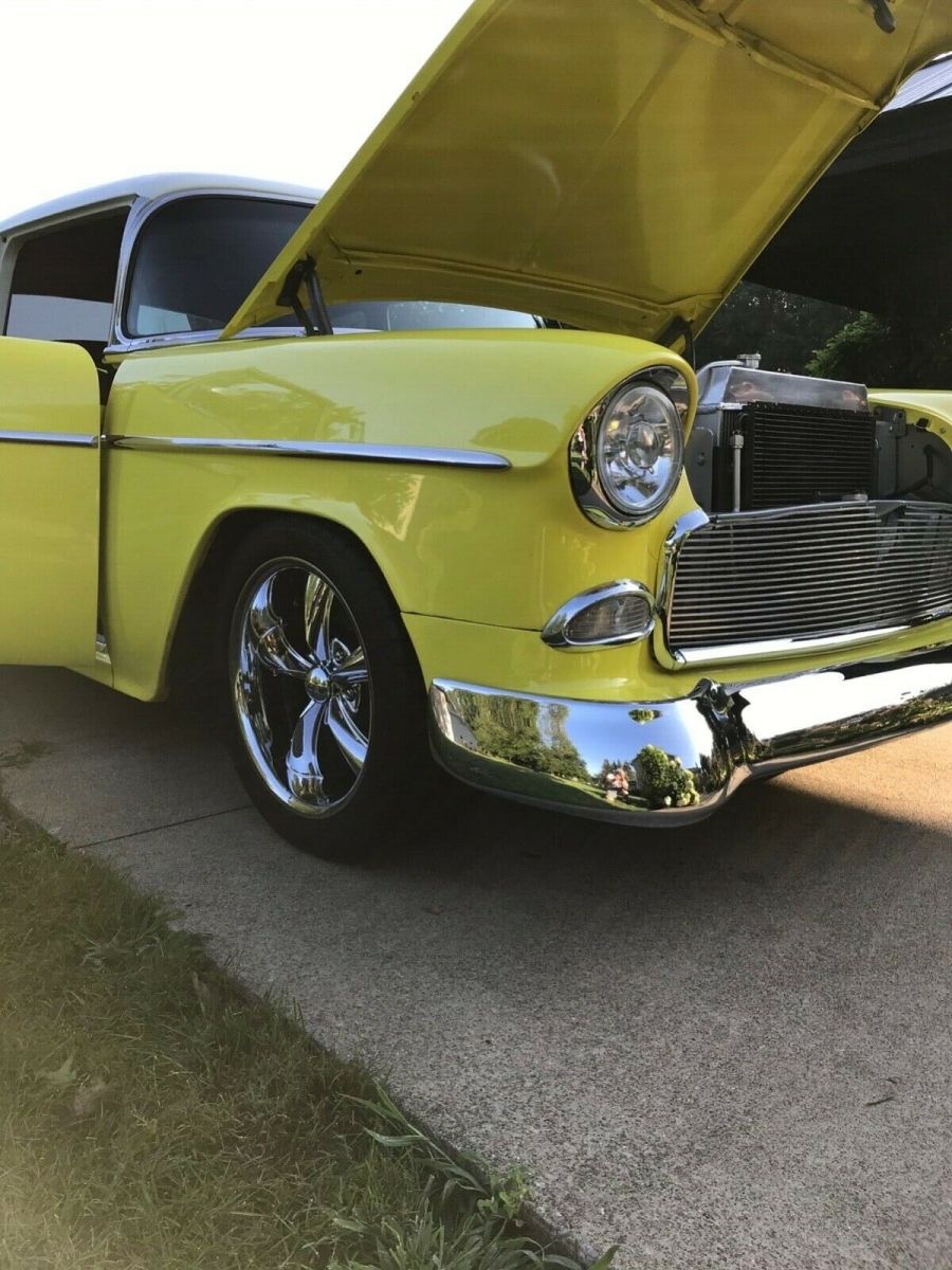 1955 Yellow Chevrolet Bel Air/150/210 Sedan