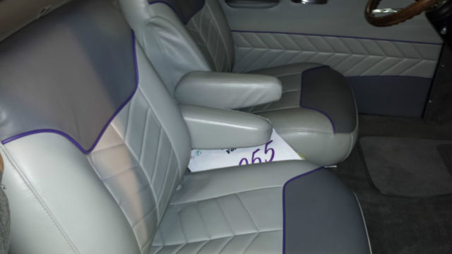 1955 Purple pearl Ford F-100 Pickup