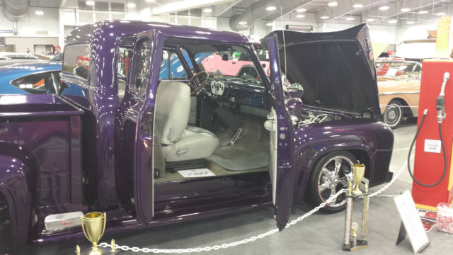 1955 Purple pearl Ford F-100 Pickup