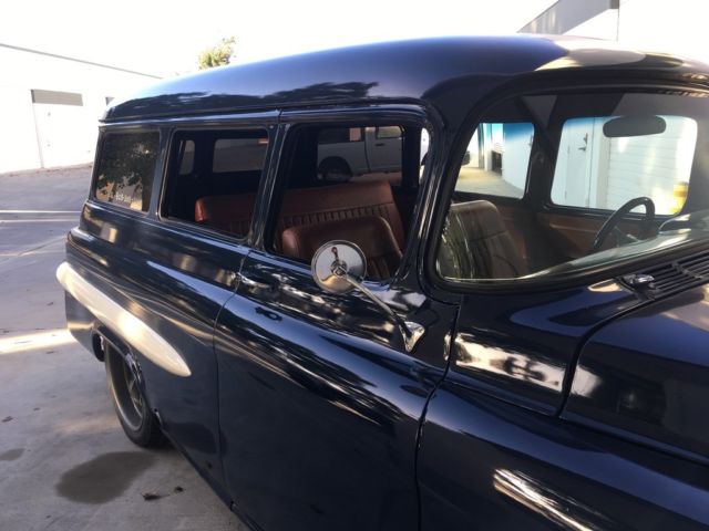 1955 blue GMC Suburban SUV