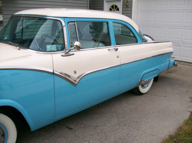 1955 Blue Ford Fairlane U/K