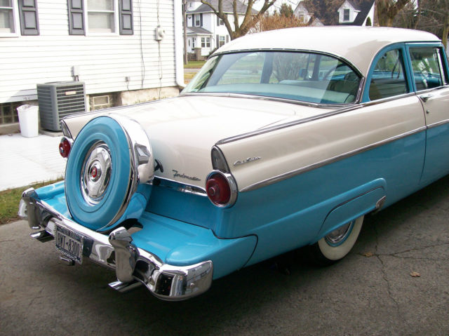 1955 Blue Ford Fairlane U/K