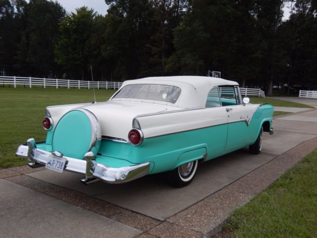 1955 Green Ford convertible Convertible