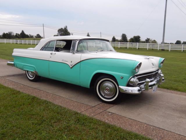 1955 Green Ford convertible Convertible