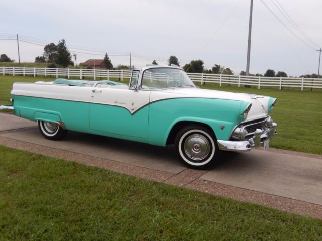1955 Green Ford convertible Convertible