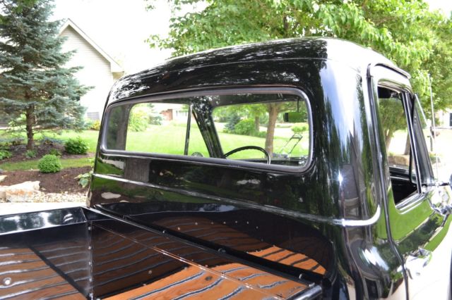 1955 Black Ford F-100 TRUCK