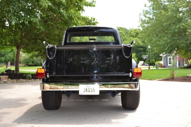 1955 Black Ford F-100 TRUCK