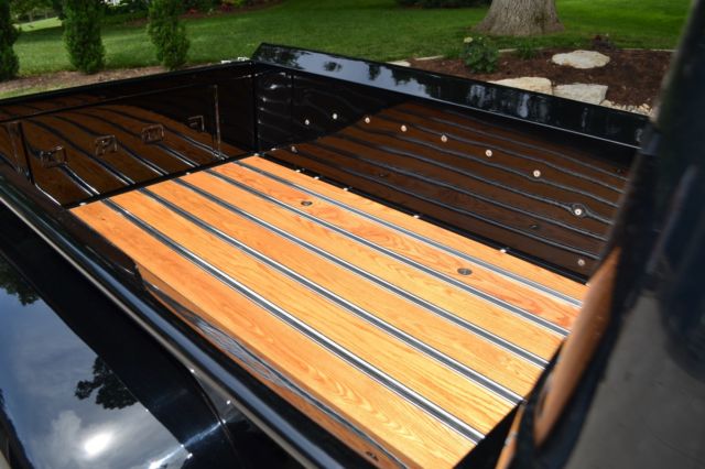 1955 Black Ford F-100 TRUCK