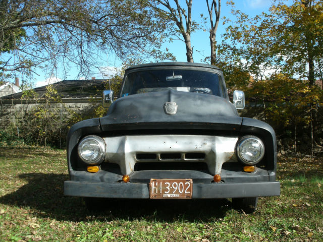 1955 Ford F-100 Standard Cab Pickup