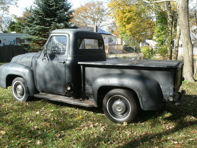 1955 Ford F-100 Standard Cab Pickup